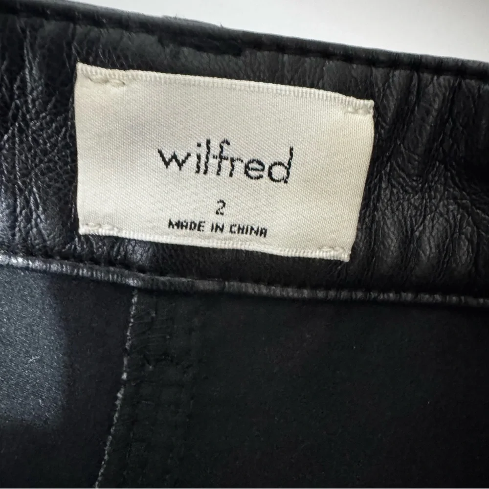 Aritzia Wilfred vegan leather black Straight Leg quiet luxury goth pants